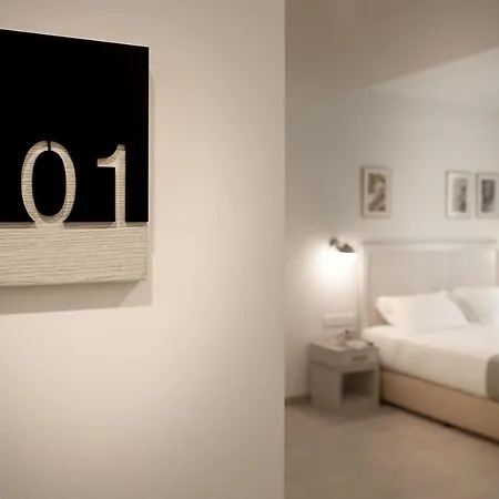 فندق Roseum Boutique لارنكا