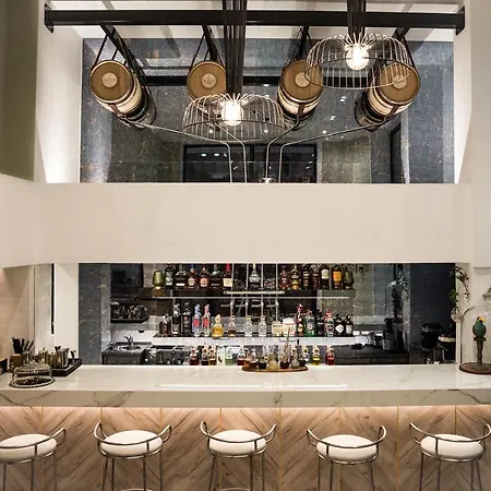 Roseum Boutique فندق لارنكا