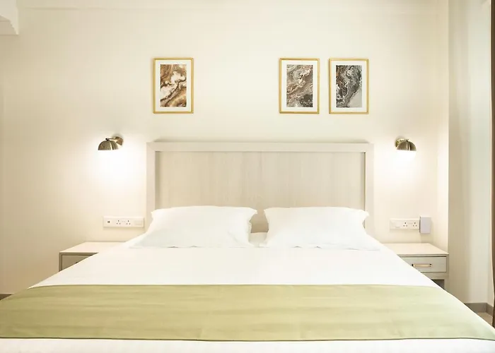 Roseum Boutique Hotel 3*