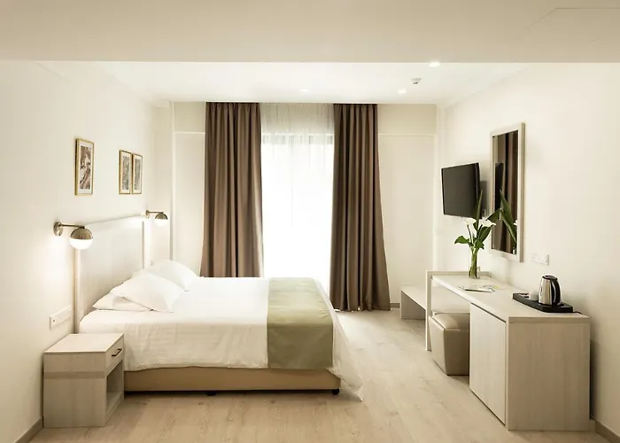 Hotel Roseum Boutique 3*