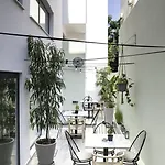 Roseum Boutique 3* لارنكا