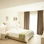 Roseum Boutique Hotel 3*