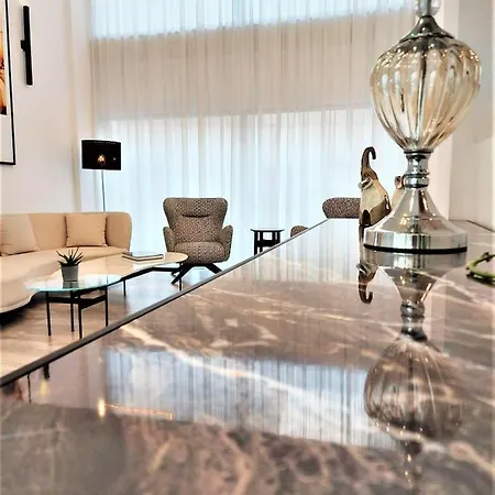 Roseum Boutique Szálloda Lárnaka