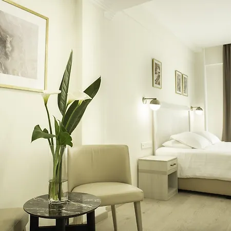 Roseum Boutique Hotel 3*