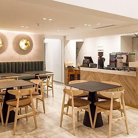 Roseum Boutique Hotel 3*