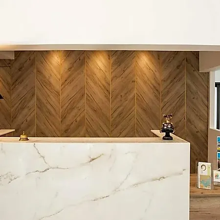 Roseum Boutique 3*