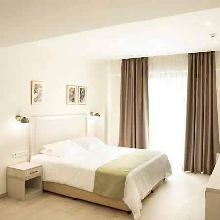 Roseum Boutique Hotell 3*