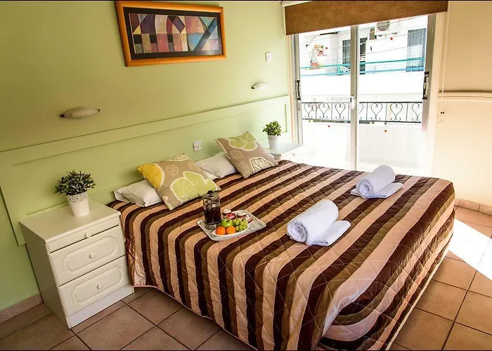 فندق Roseum Boutique 3*