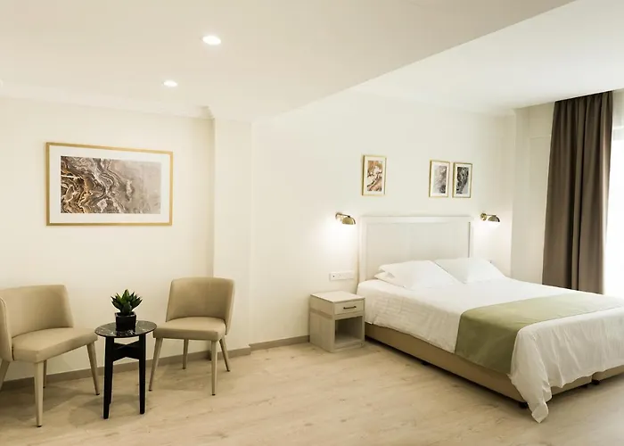 Roseum Boutique لارنكا